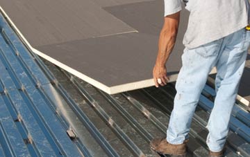 benefits of insulating Rhyd Y Gwystl flat roofing