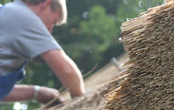 professional Rhyd Y Gwystl thatchers